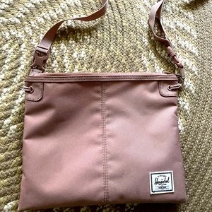 Herschel crossbody bag